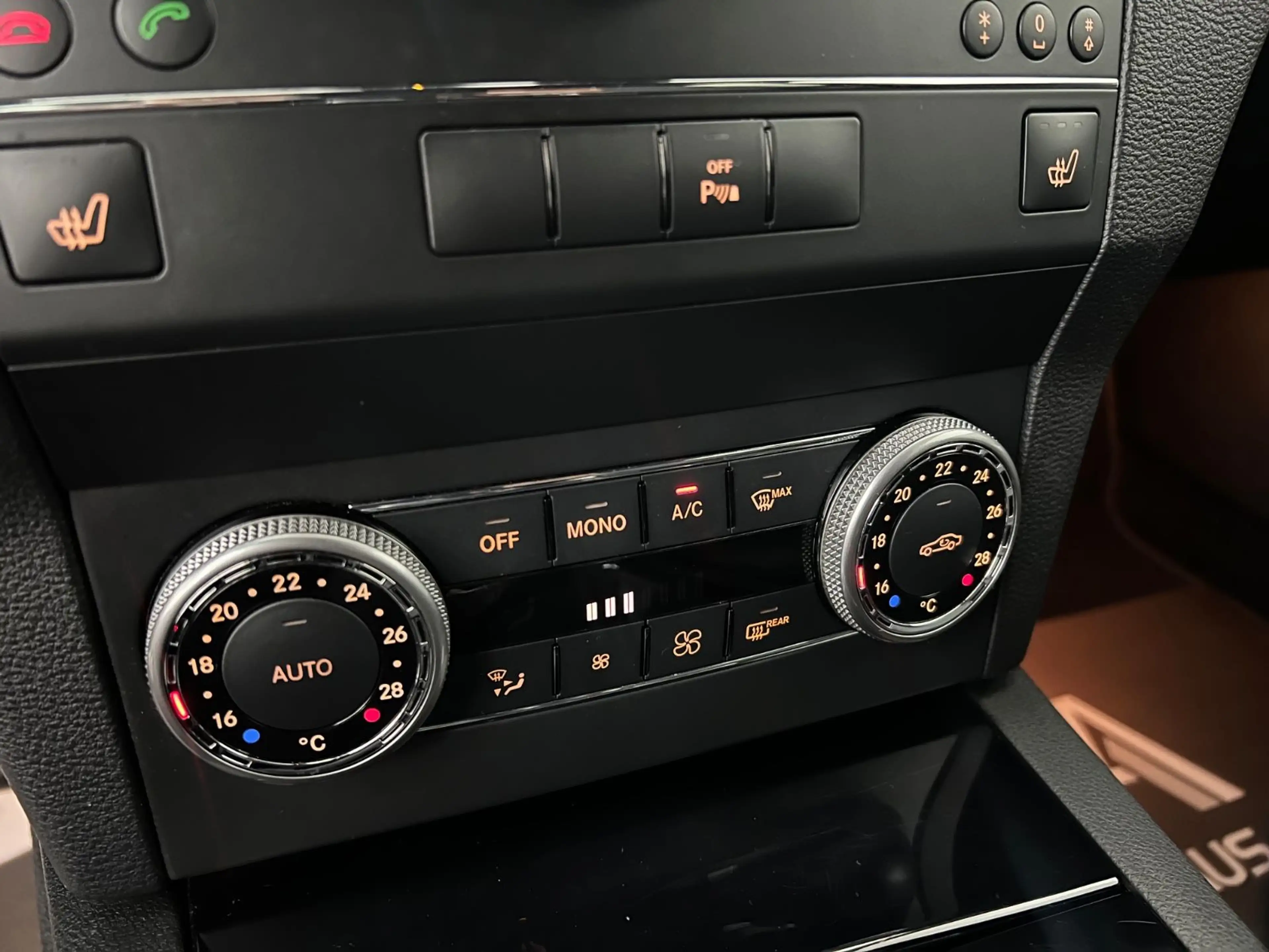 Mercedes-Benz GLK 220 CDI / NUR 88.tKM / RENTNER / GARANTIE — photo 28
