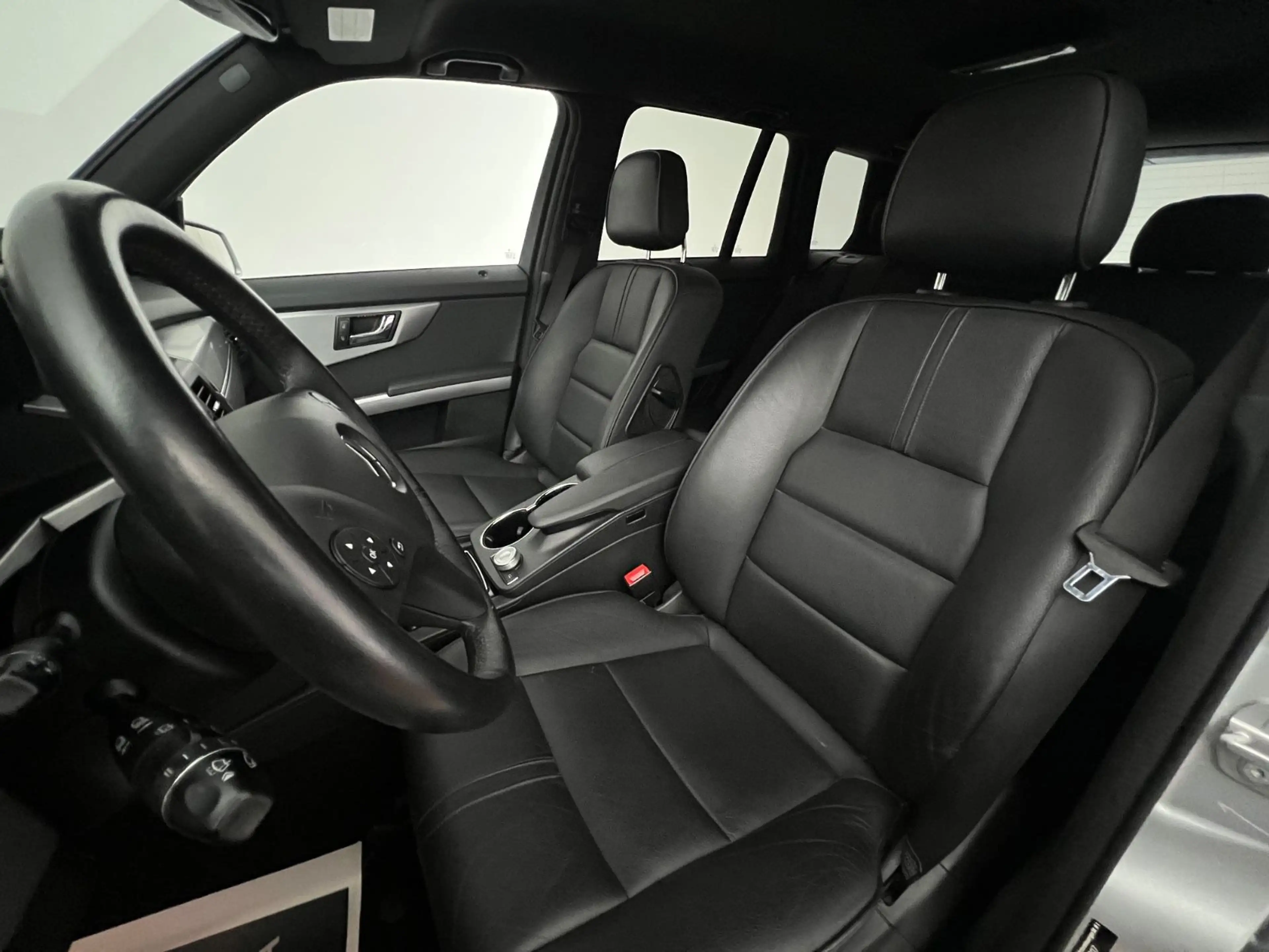 Mercedes-Benz GLK 220 CDI / NUR 88.tKM / RENTNER / GARANTIE — photo 9
