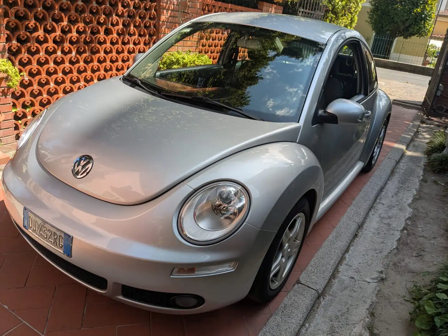 Volkswagen New Beetle 1.6 102cv - 1
