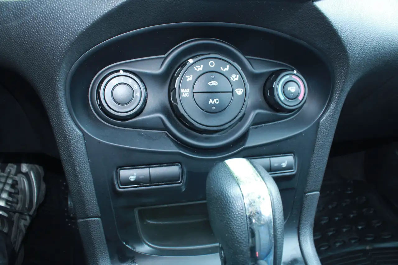 Ford Fiesta снимка Ford Fiesta
