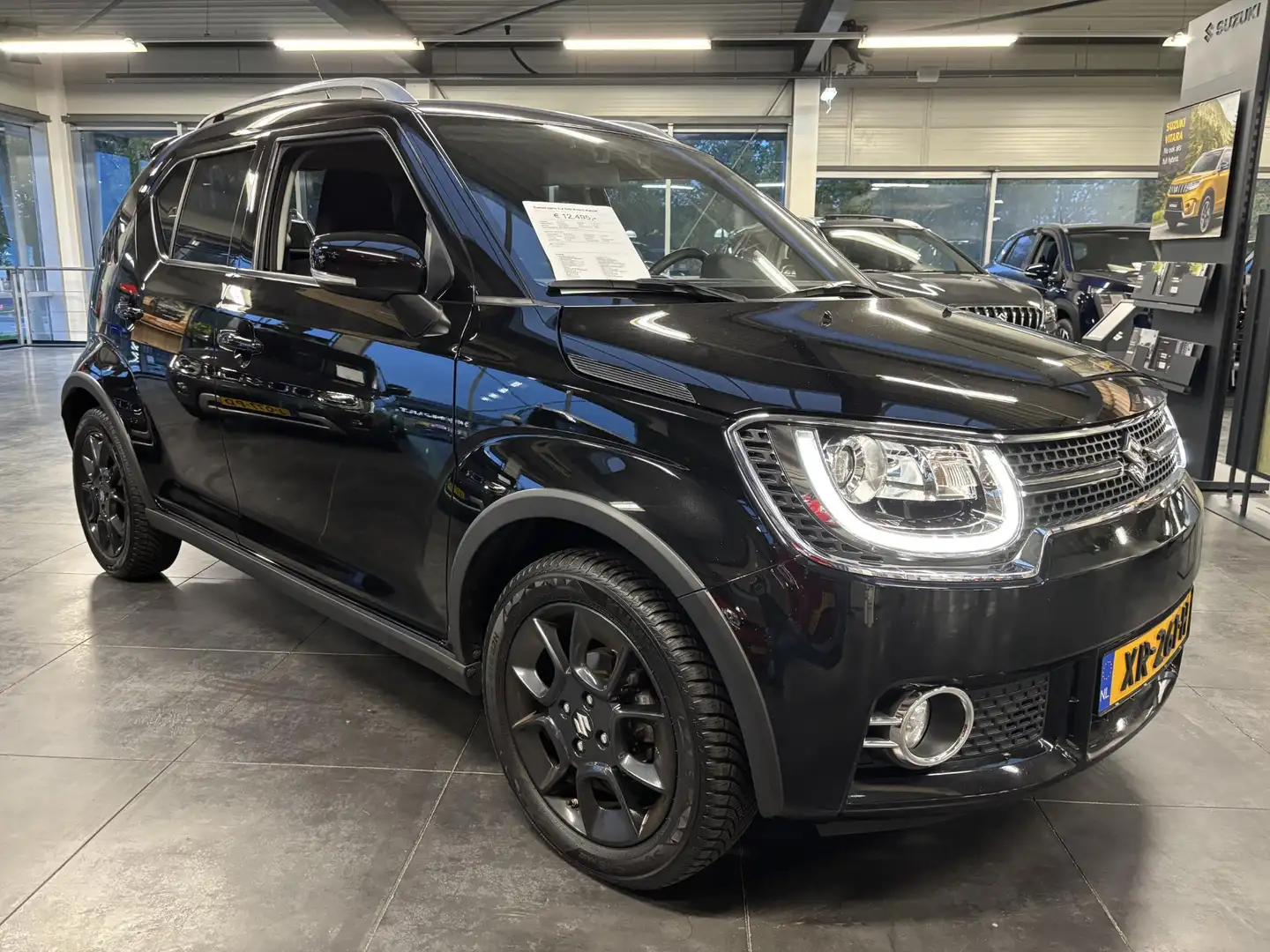 Suzuki Ignis 1.2 Stijl Smart Hybrid Noir - 2