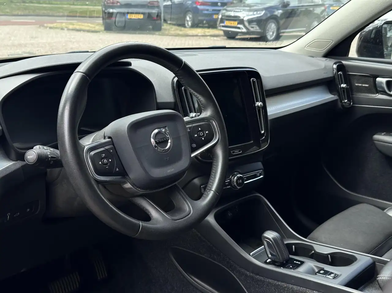 Volvo XC40 1.5 T5 Twin Engine Led, Climat, Stoelvw, Auto Pilo, миниатюра 2