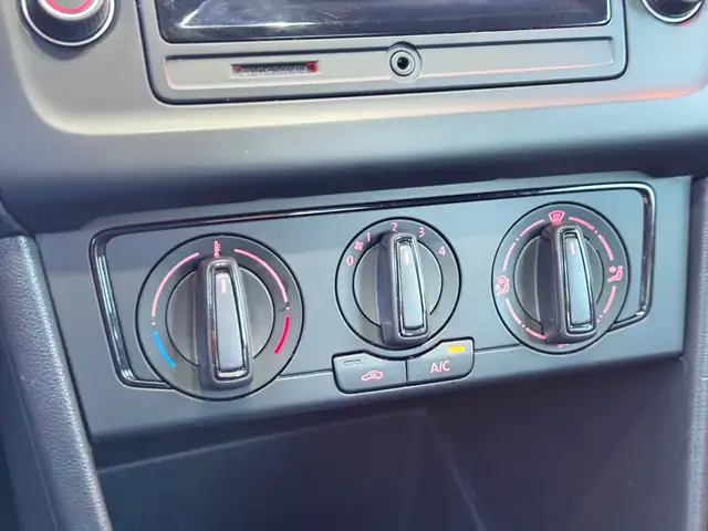 Volkswagen Polo view 12