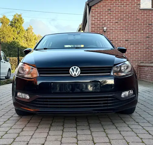 Volkswagen Polo view 2