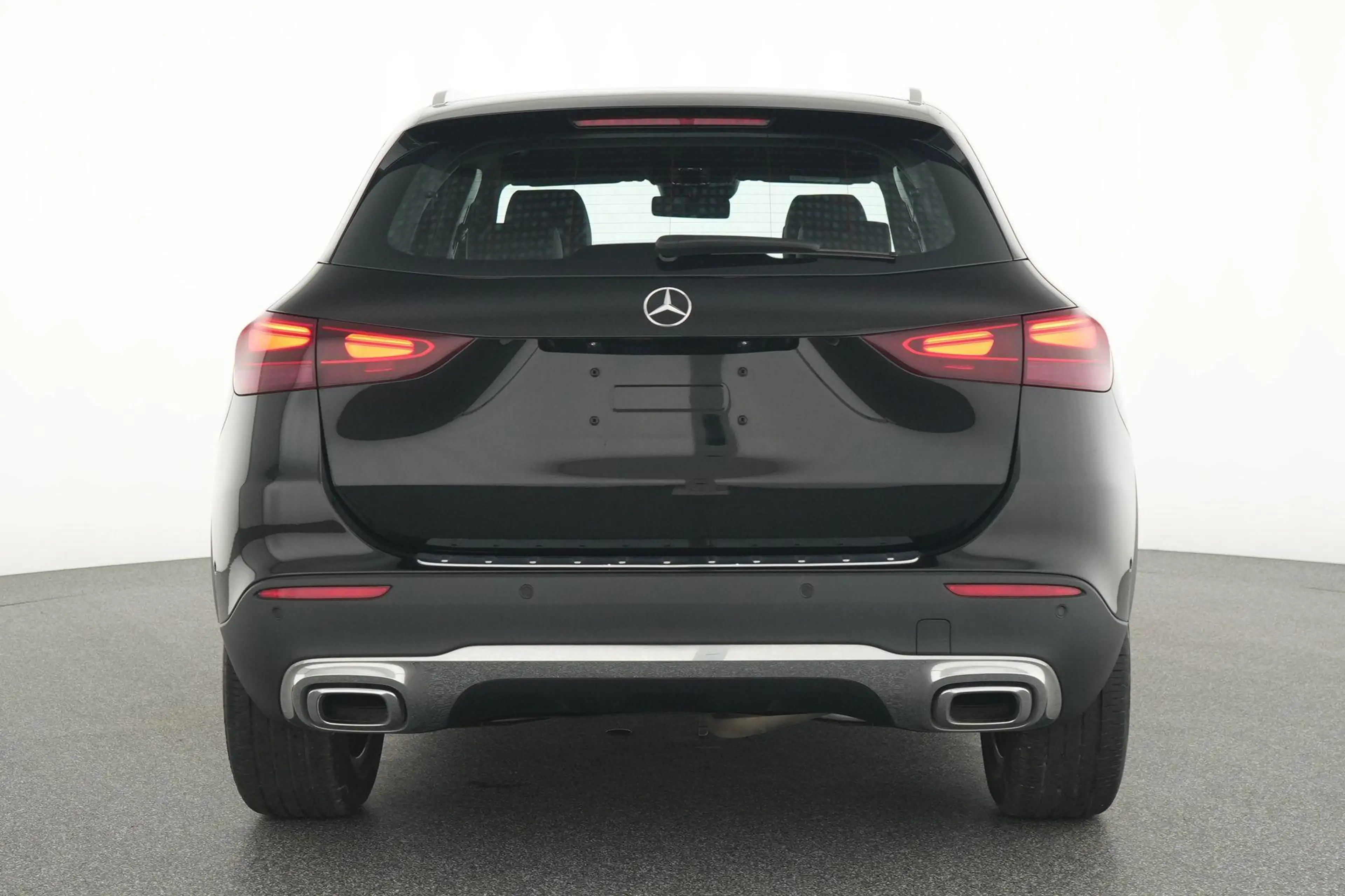 Mercedes-Benz GLA 180 d Progressive — photo 7