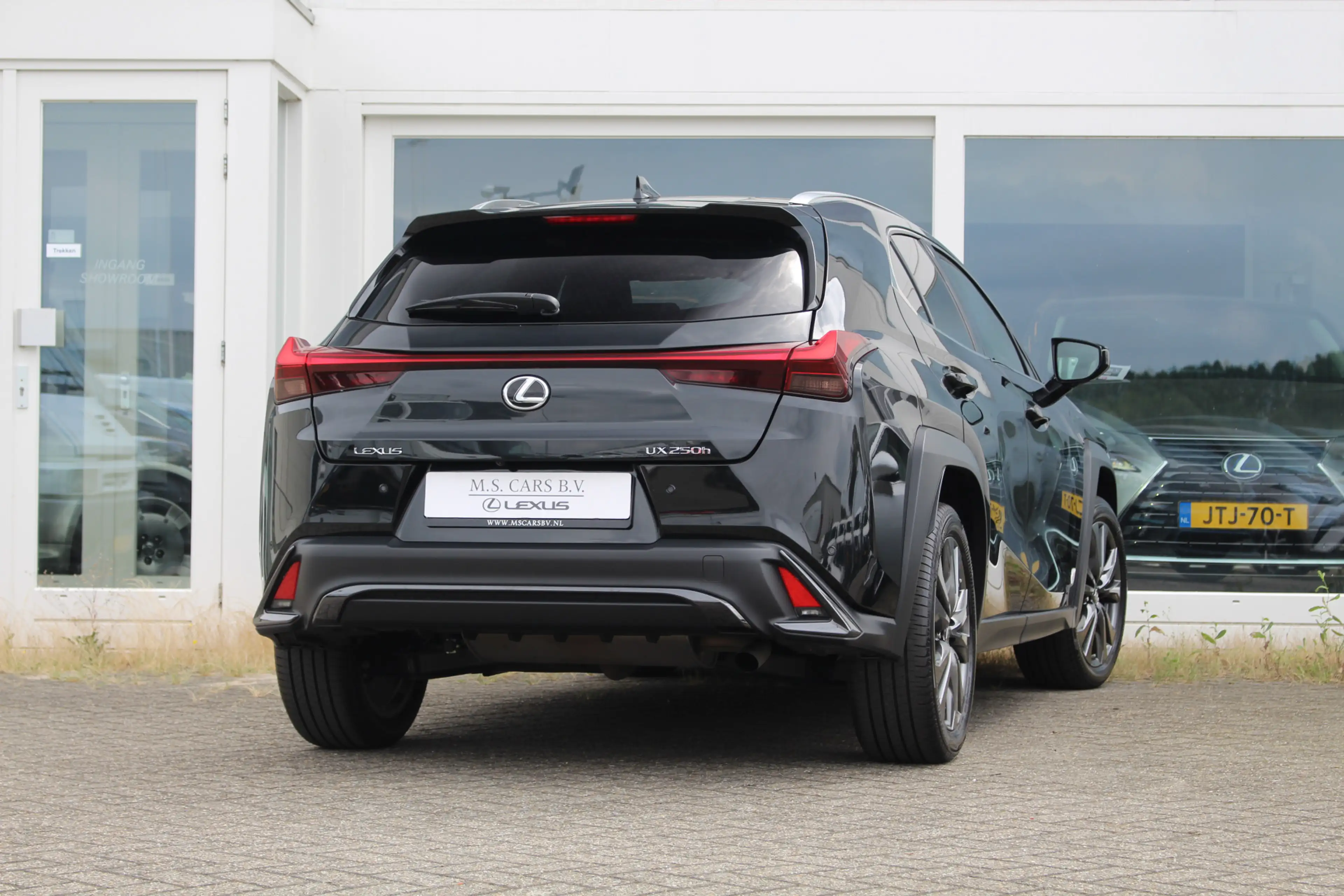 Lexus UX 250h Hybrid F-Sport Design I Leder I Applecarplay I Met — photo 2