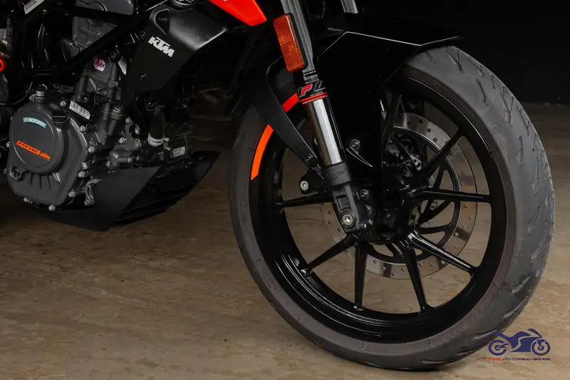 KTM 125 DUKE - foto 5