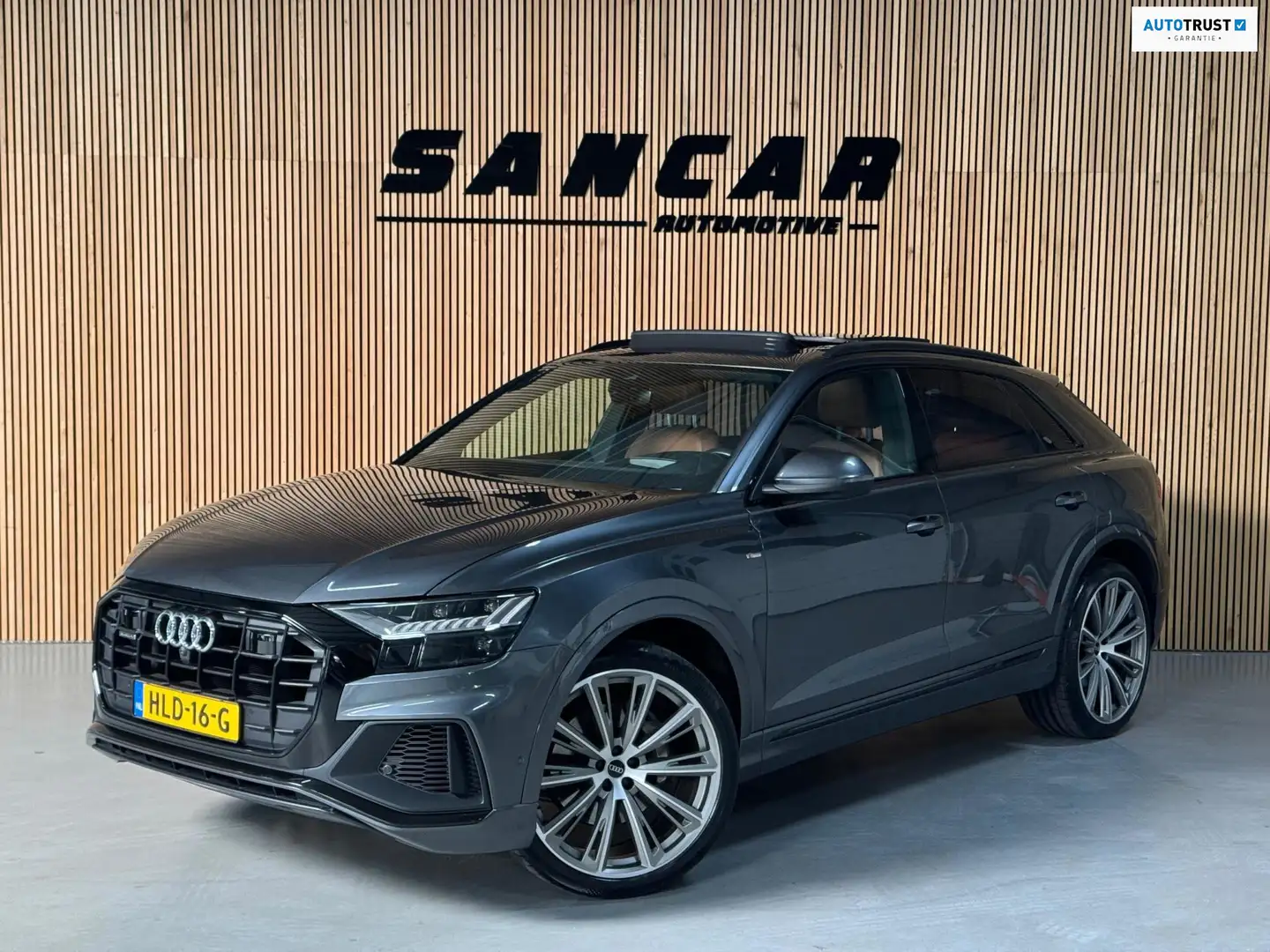 Audi Q8 Audi Q8 55 TFSI quattro Pro S-line PANO|LUCHTVERIN Grijs - 1