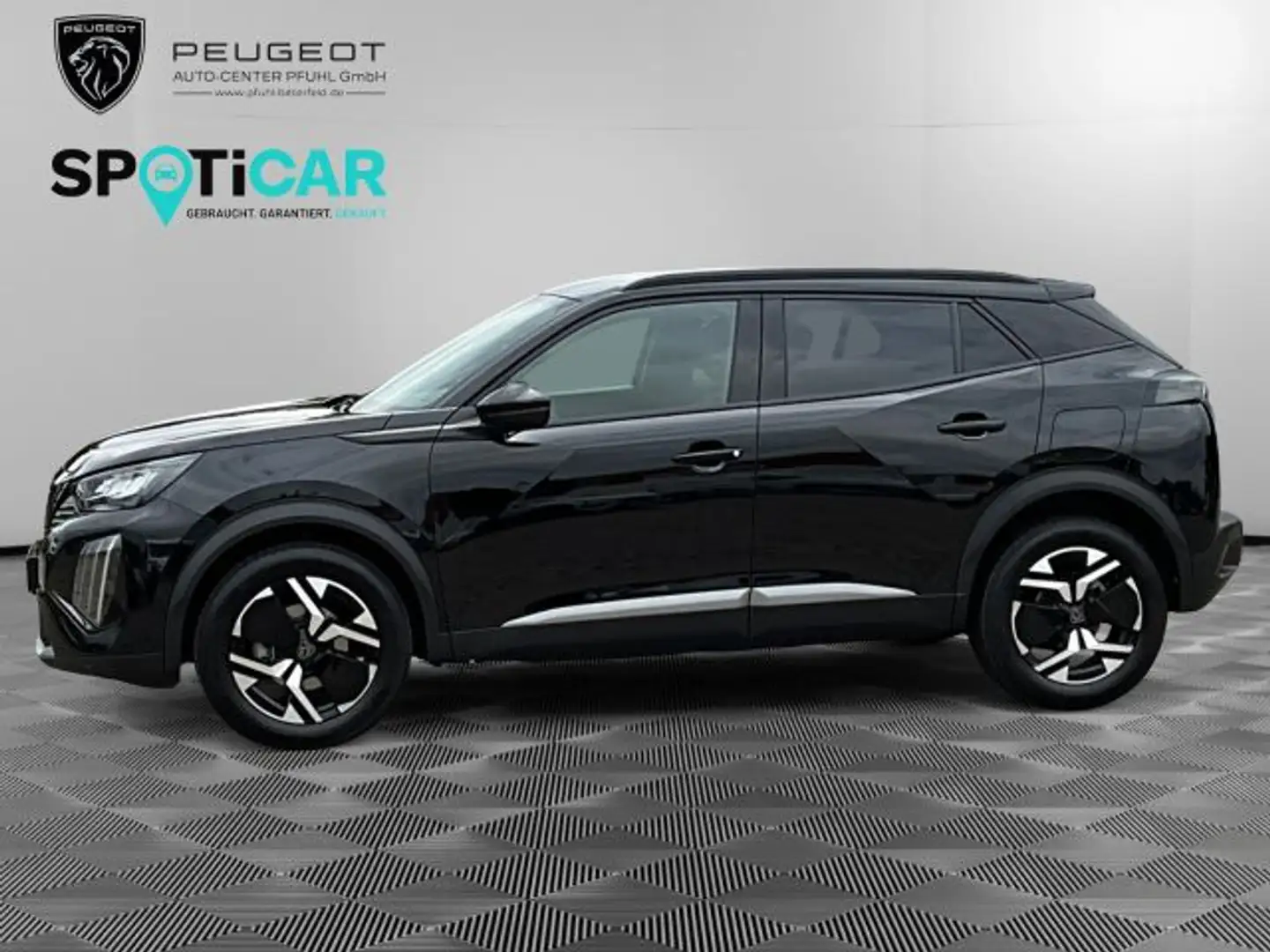 Peugeot 2008 PureTech 100 Allure Schwarz - 2
