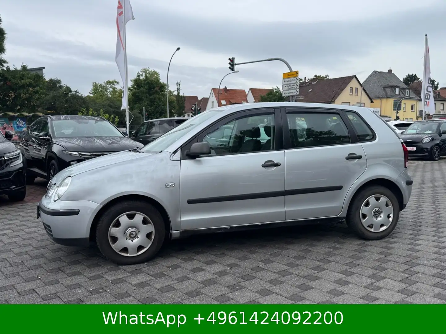 Volkswagen Polo IV Basis TÜV 03/2027 Silber - 2