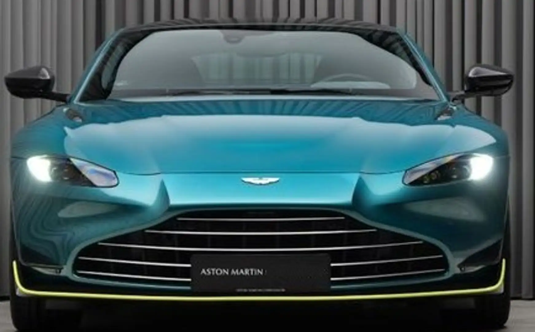 Aston Martin Vantage F1 Edition Verde - 2