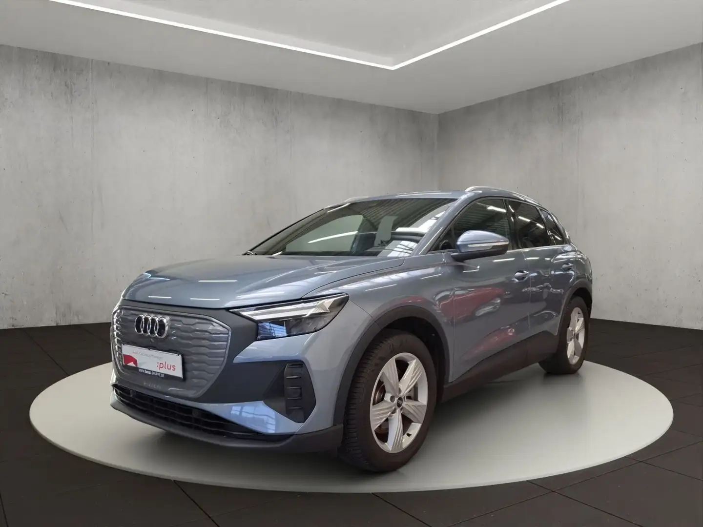Audi Q4 e-tron 40 150 kW Blau - 2