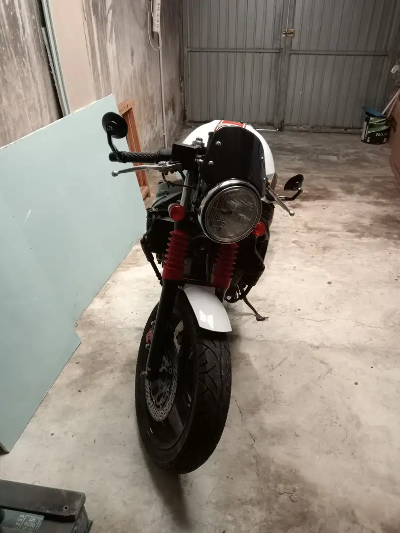 Suzuki GSX 750 Alb - 1