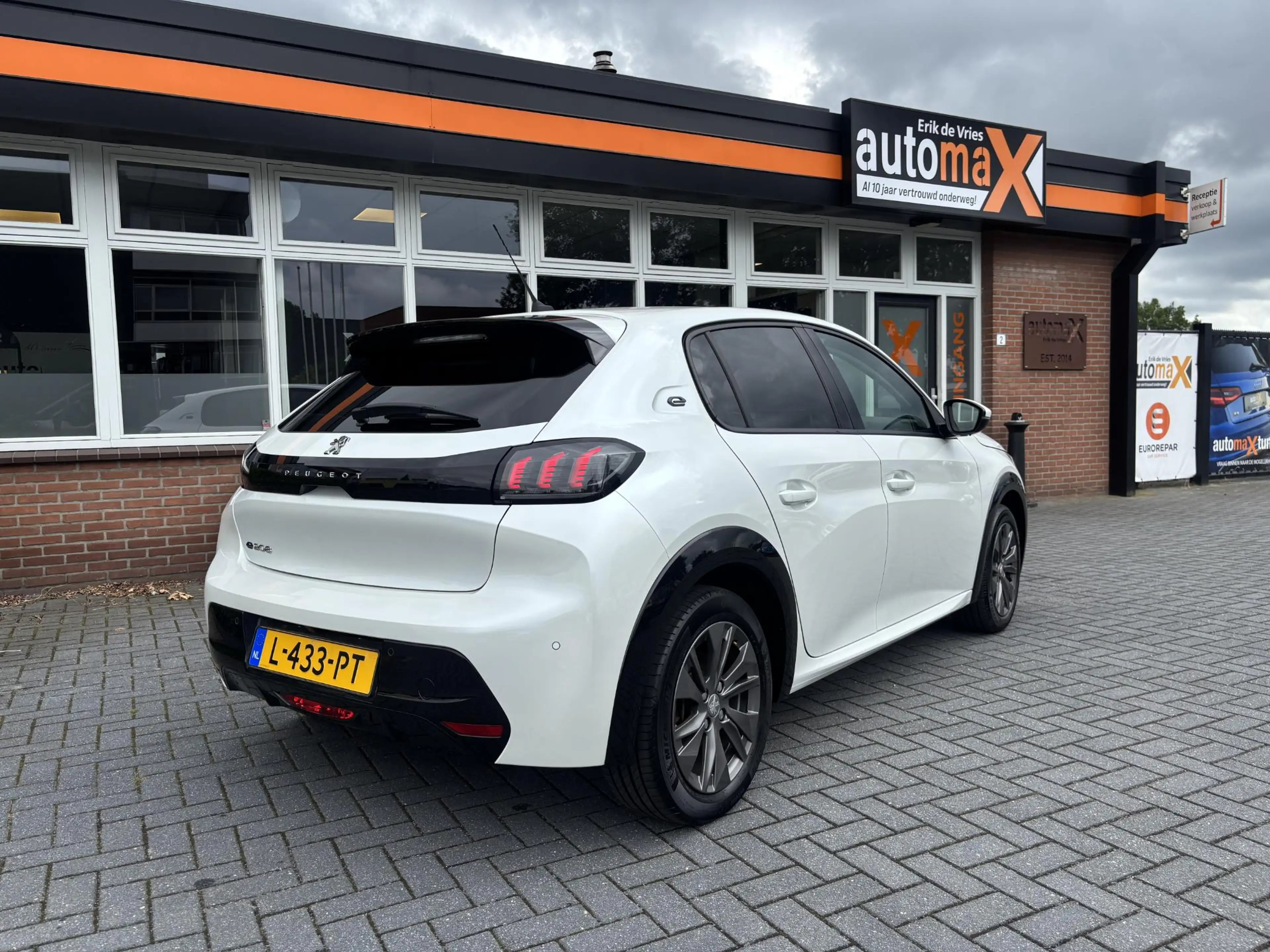Peugeot e-208 EV Allure Pack 50 kWh — photo 6