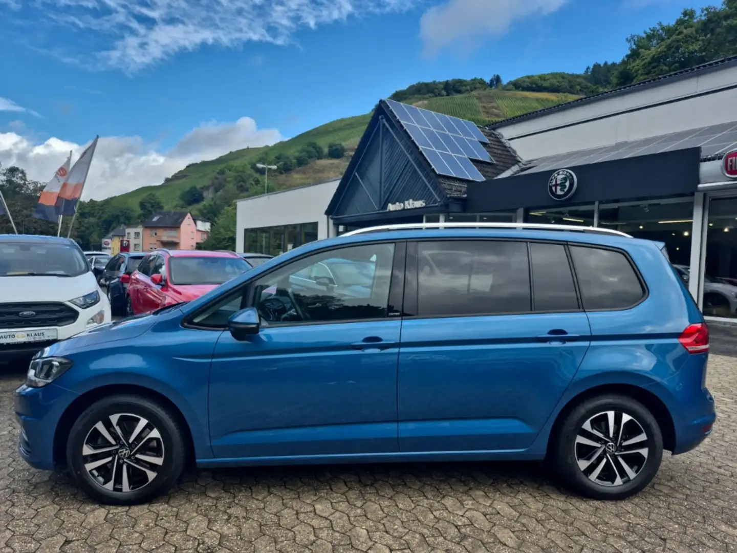 Volkswagen Touran 2.0 TDI United Pano AHK schwenkb 7Sitzer Bleu - 2