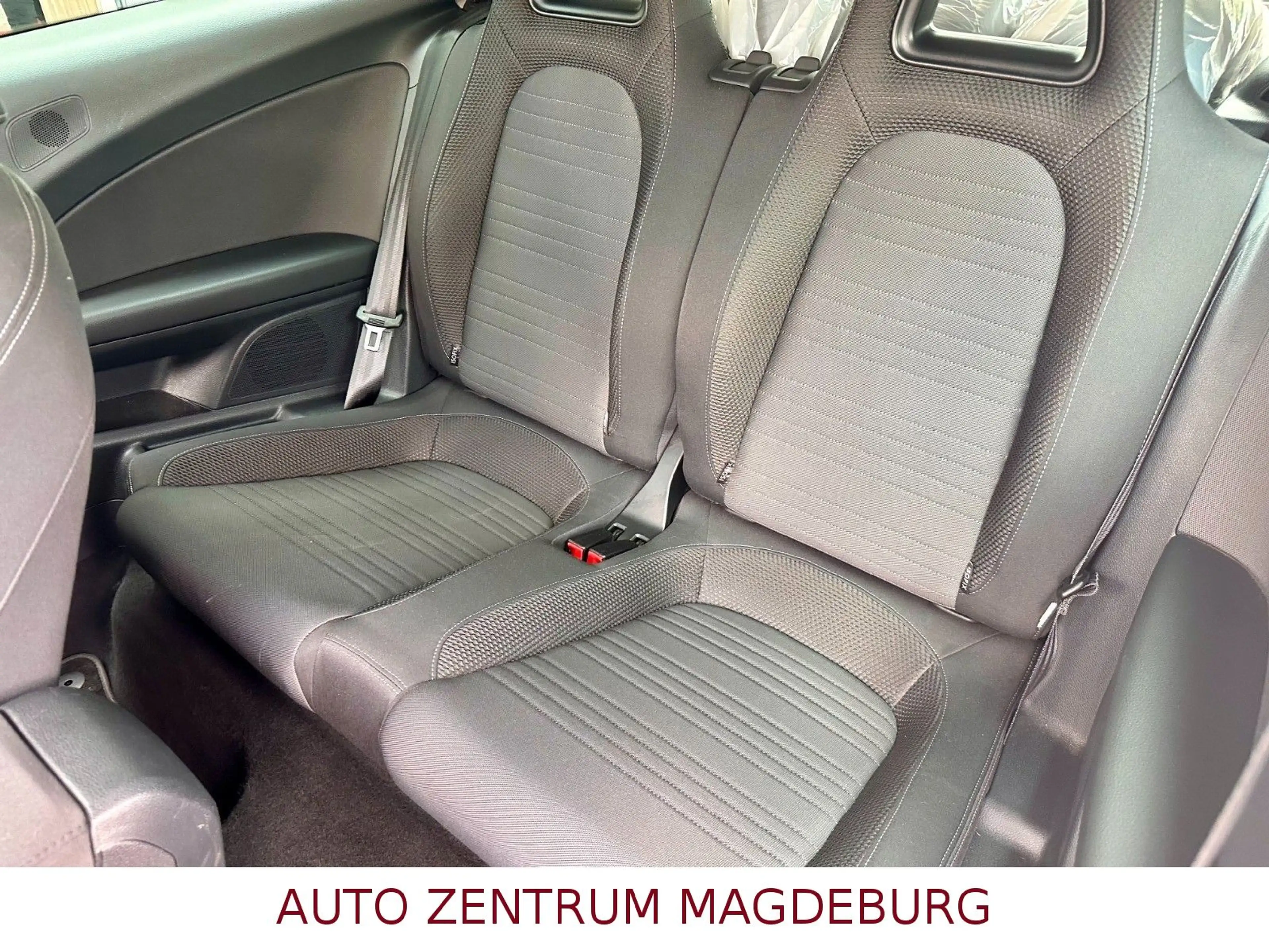 Volkswagen Scirocco 1.4 TSI NAV*ALU*PDC — photo 12