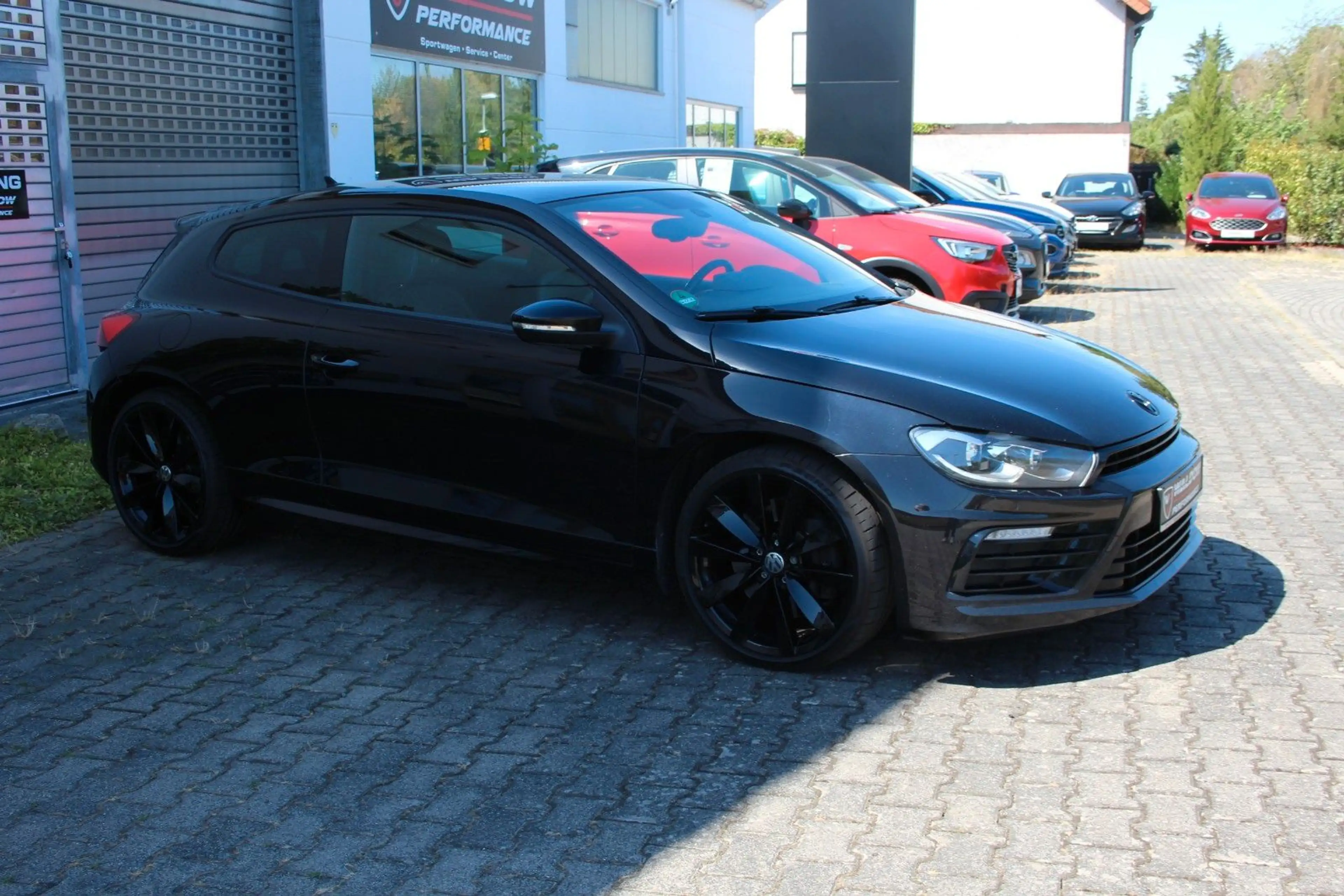 Volkswagen Scirocco 2.0 TSI R — photo 4
