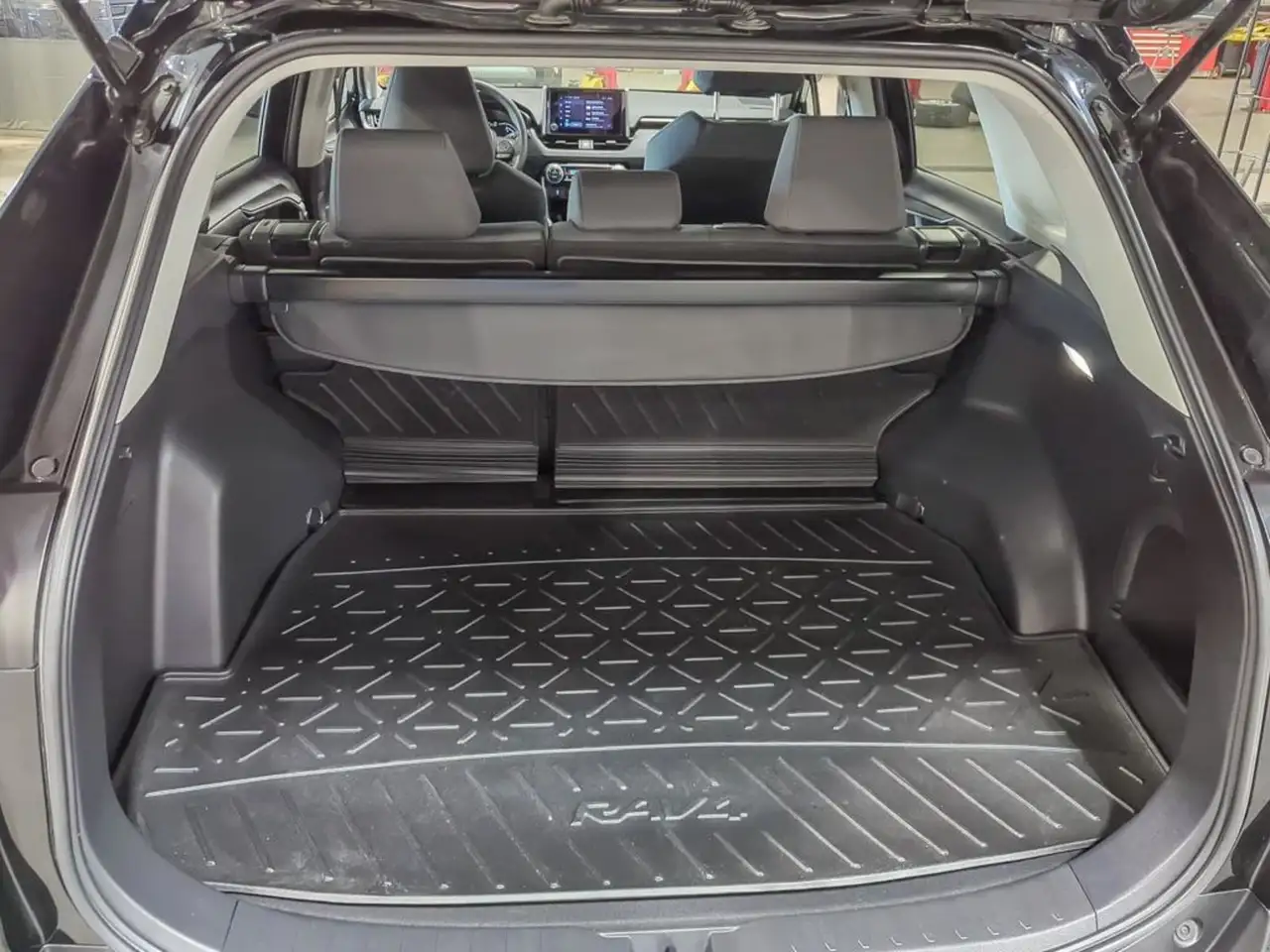 Toyota RAV 4 снимка Toyota RAV 4