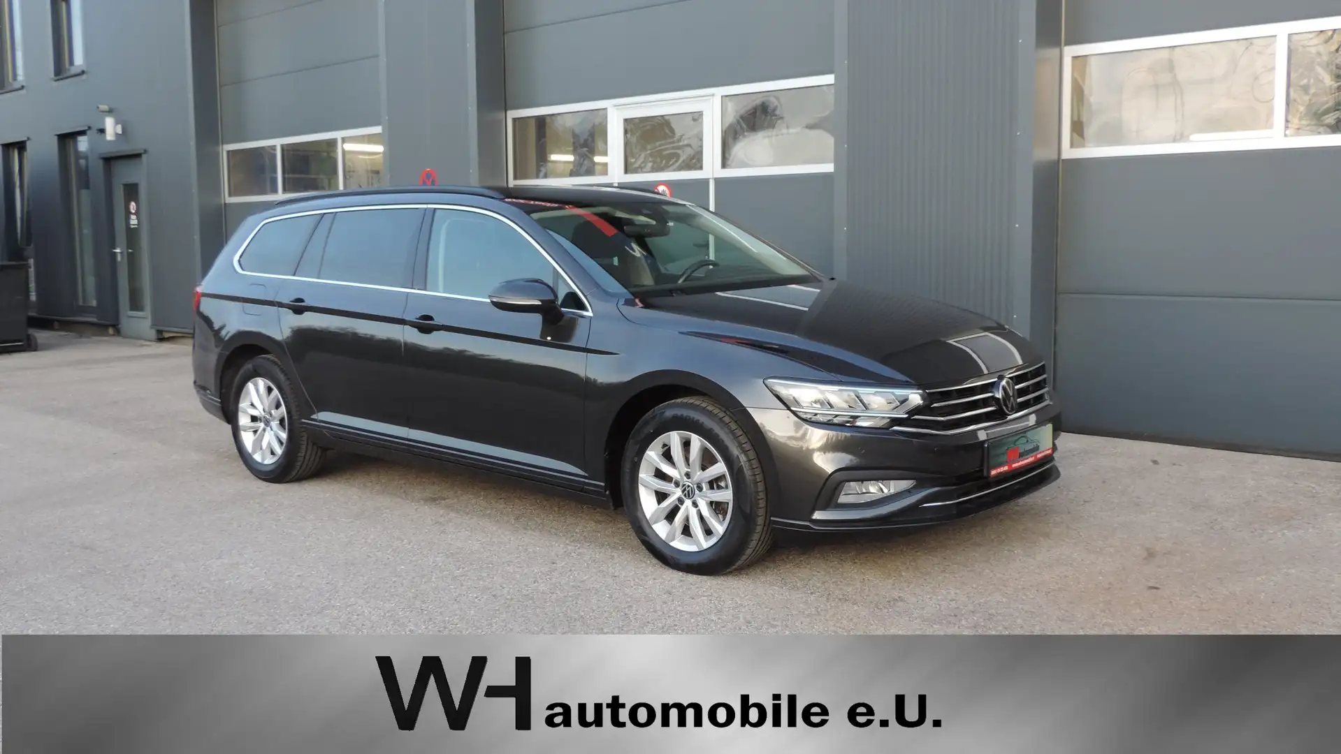 Volkswagen Passat Variant Business 2,0 SCR TDI DSG / 1.Besitz / Grau - 1