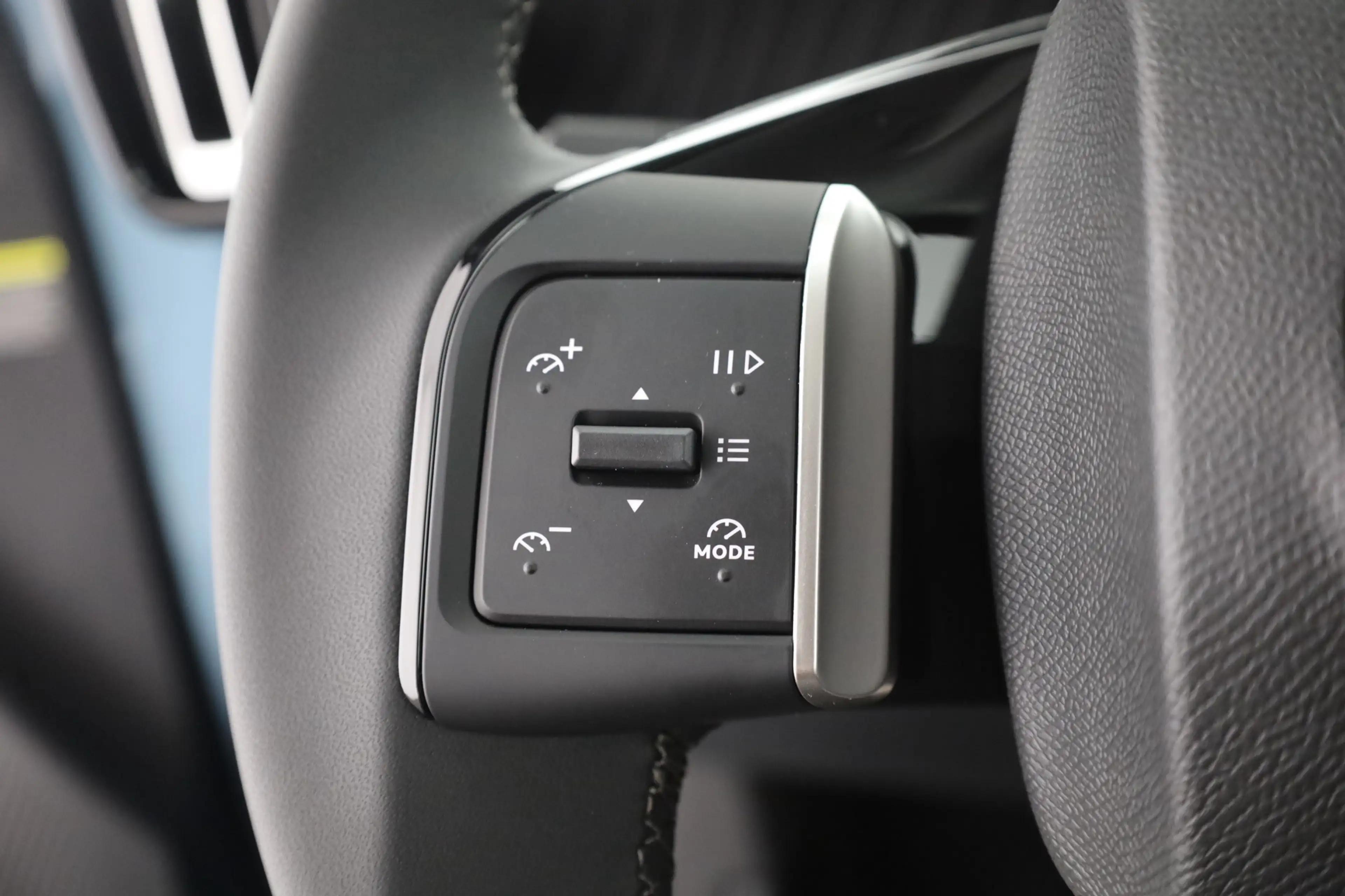 Citroen C3 Aircross Max Hybrid 145 Aut. LED Navi Kamera — photo 15