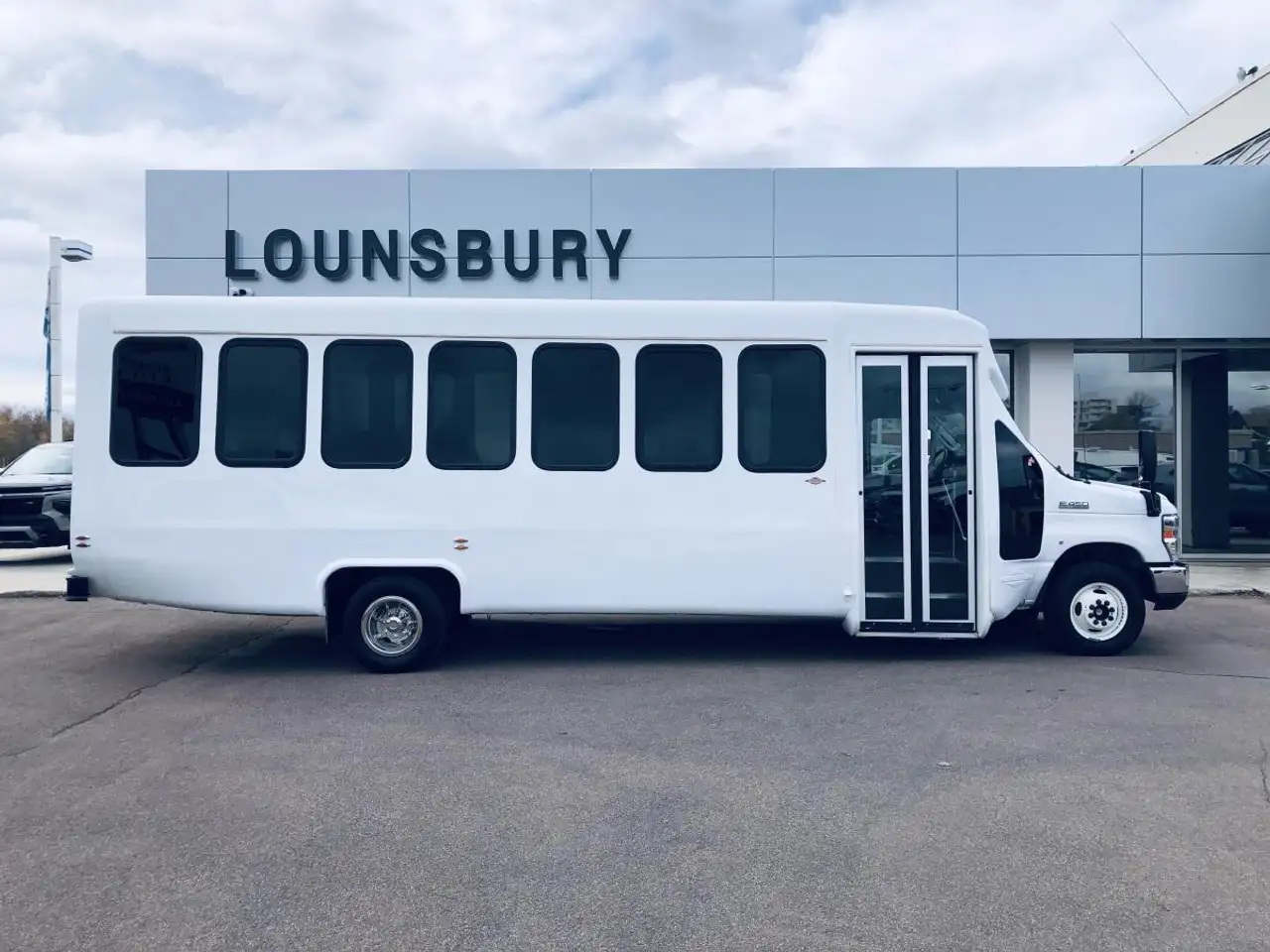 2019 Ford E-450