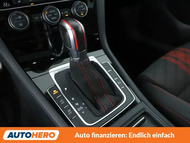 Volkswagen Golf view 23