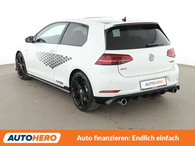 Volkswagen Golf view 4