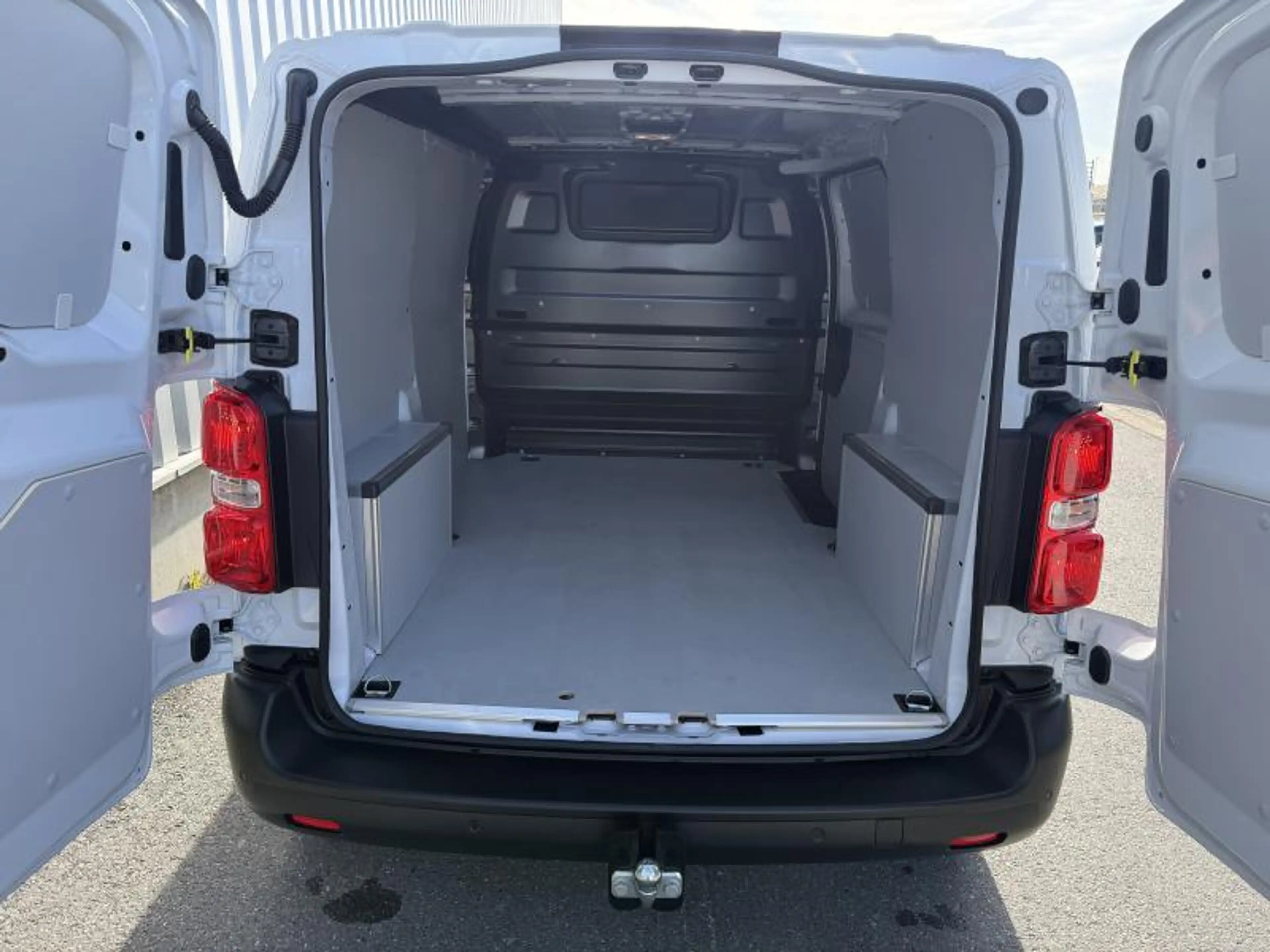Opel Vivaro L2 , GPS, att.remorque, plancher bois — photo 13
