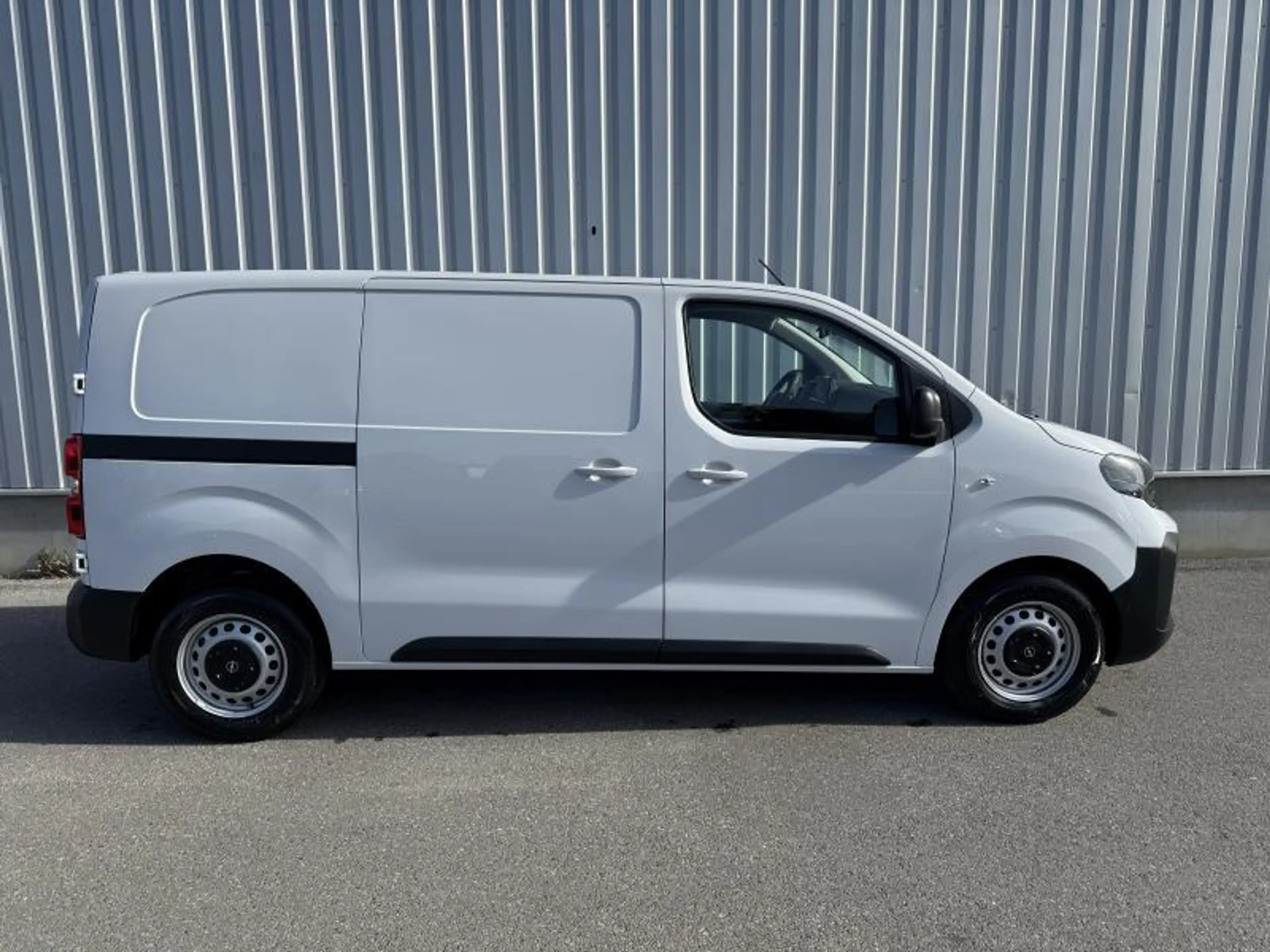 Opel Vivaro L2 , GPS, att.remorque, plancher bois — photo 4