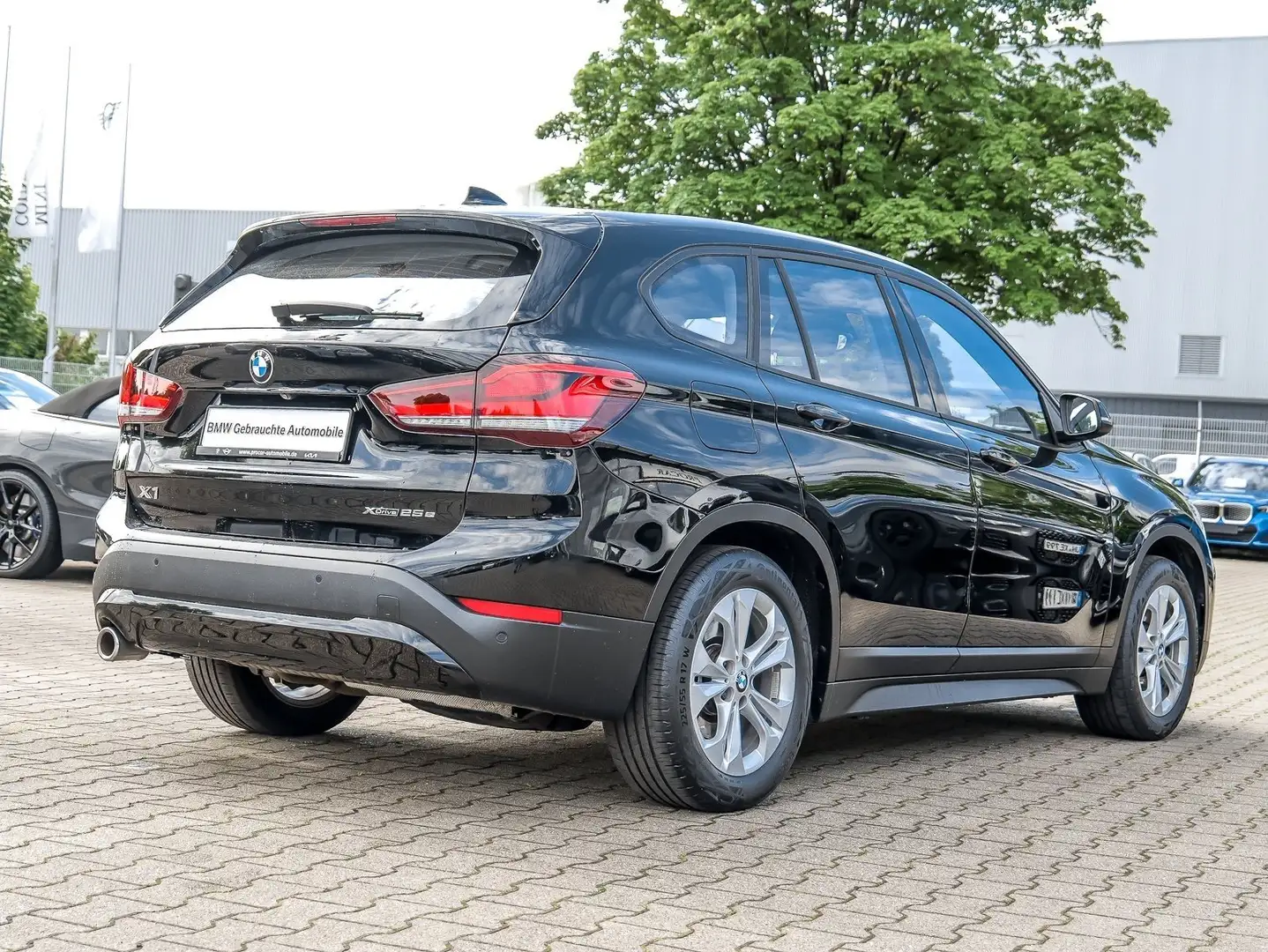 BMW X1 xDrive25e Advantage Navi+LED+RFK+Sportsitze+PDC+SH Schwarz - 2