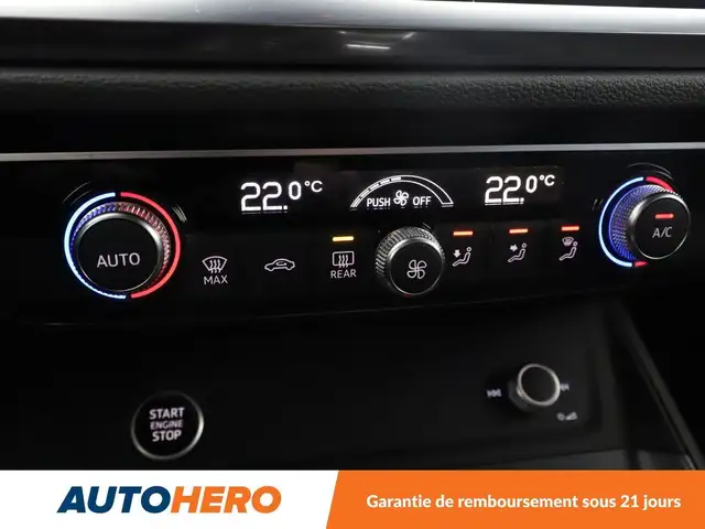 Audi Q3 view 25