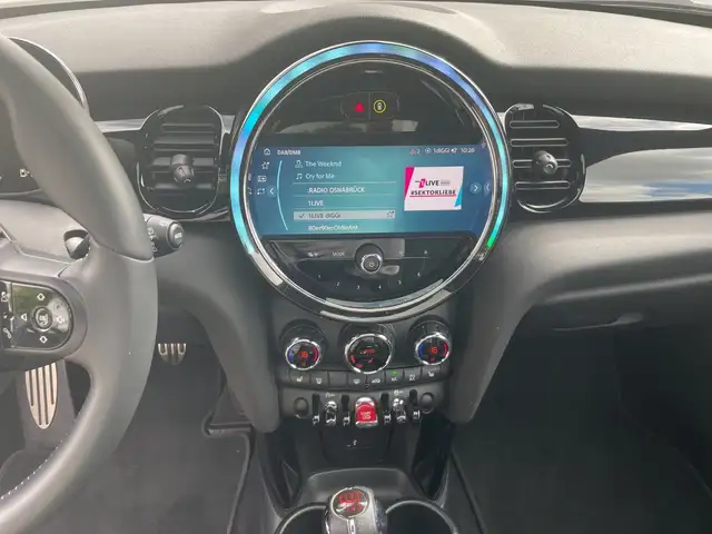 Mini Cooper Cooper view 10