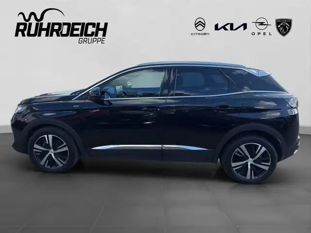 Peugeot 3008 view 2