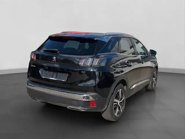 Peugeot 3008 view 5