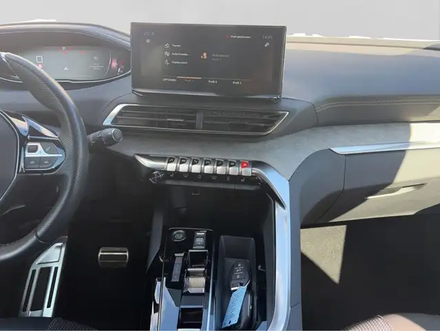 Peugeot 3008 view 11