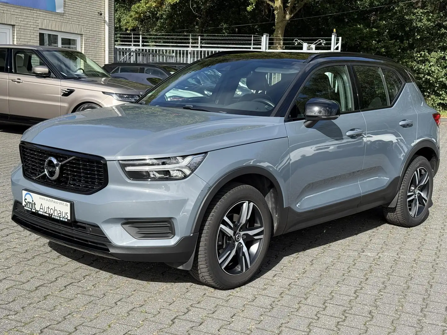 Volvo XC40 XC40 T3 R Design/ Alcantara/ Navi/ SHZ/ AHK Grau - 1