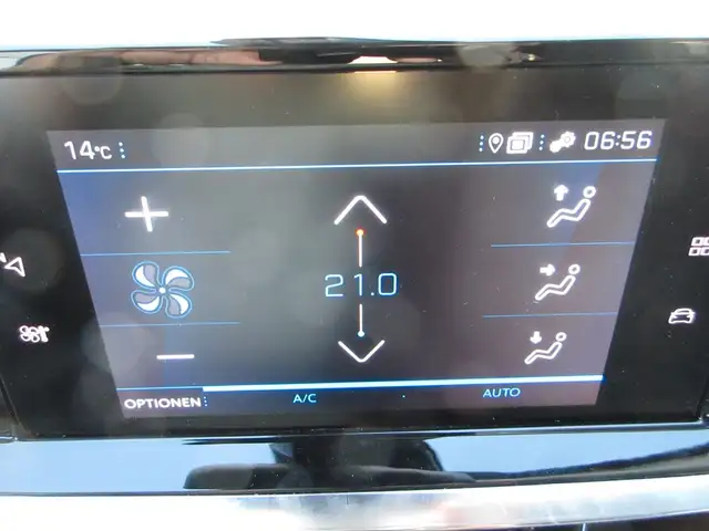 Peugeot 2008 view 12