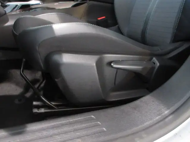 Peugeot 2008 view 25