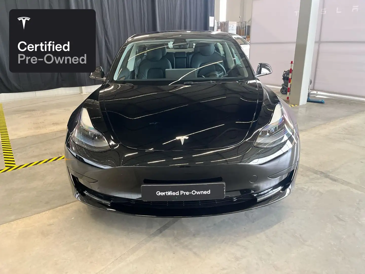 Tesla Model 3 Rear-Wheel Drive "Certified Pre-Owned" Zwart - 2