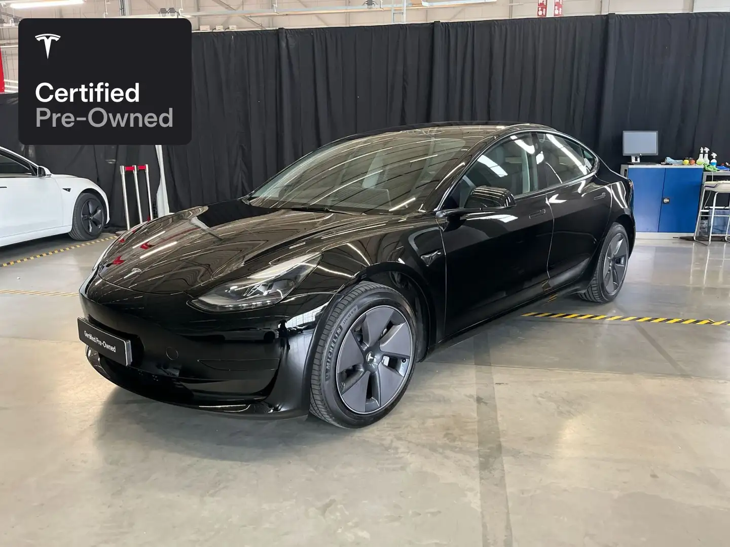 Tesla Model 3 Rear-Wheel Drive "Certified Pre-Owned" Zwart - 1