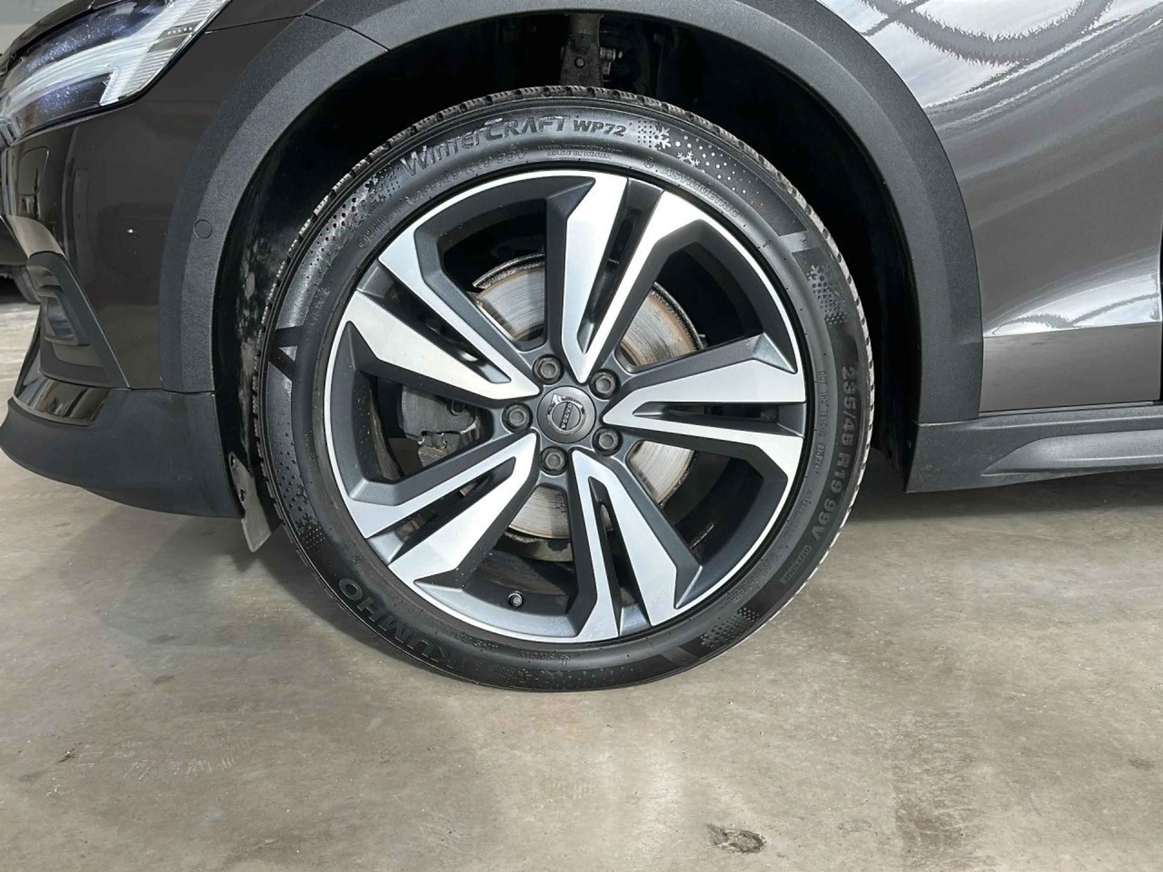 Volvo V60 Cross Country V60 CC Plus AWD Bluetooth LED Vollleder Klima — photo 15