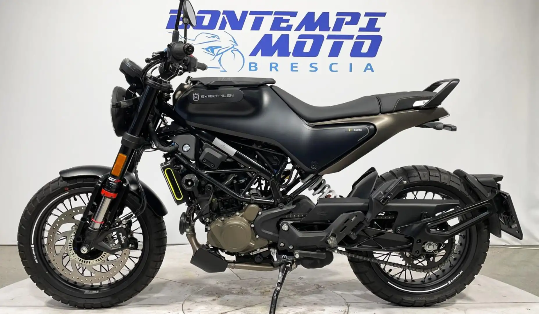 Husqvarna Svartpilen 125 2024 - PAT A1 KM 400 !!! Black - 2