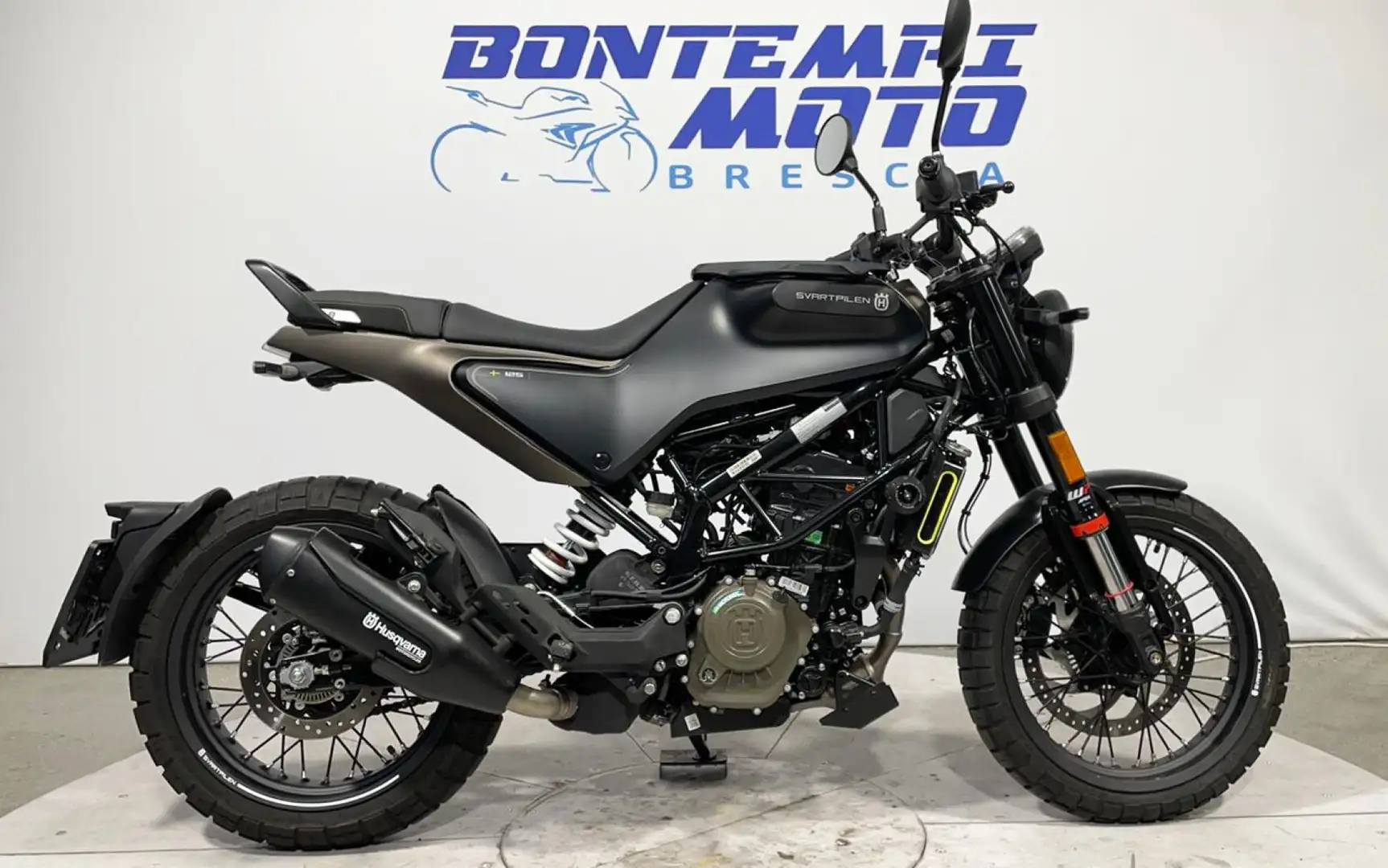 Husqvarna Svartpilen 125 2024 - PAT A1 KM 400 !!! Black - 1