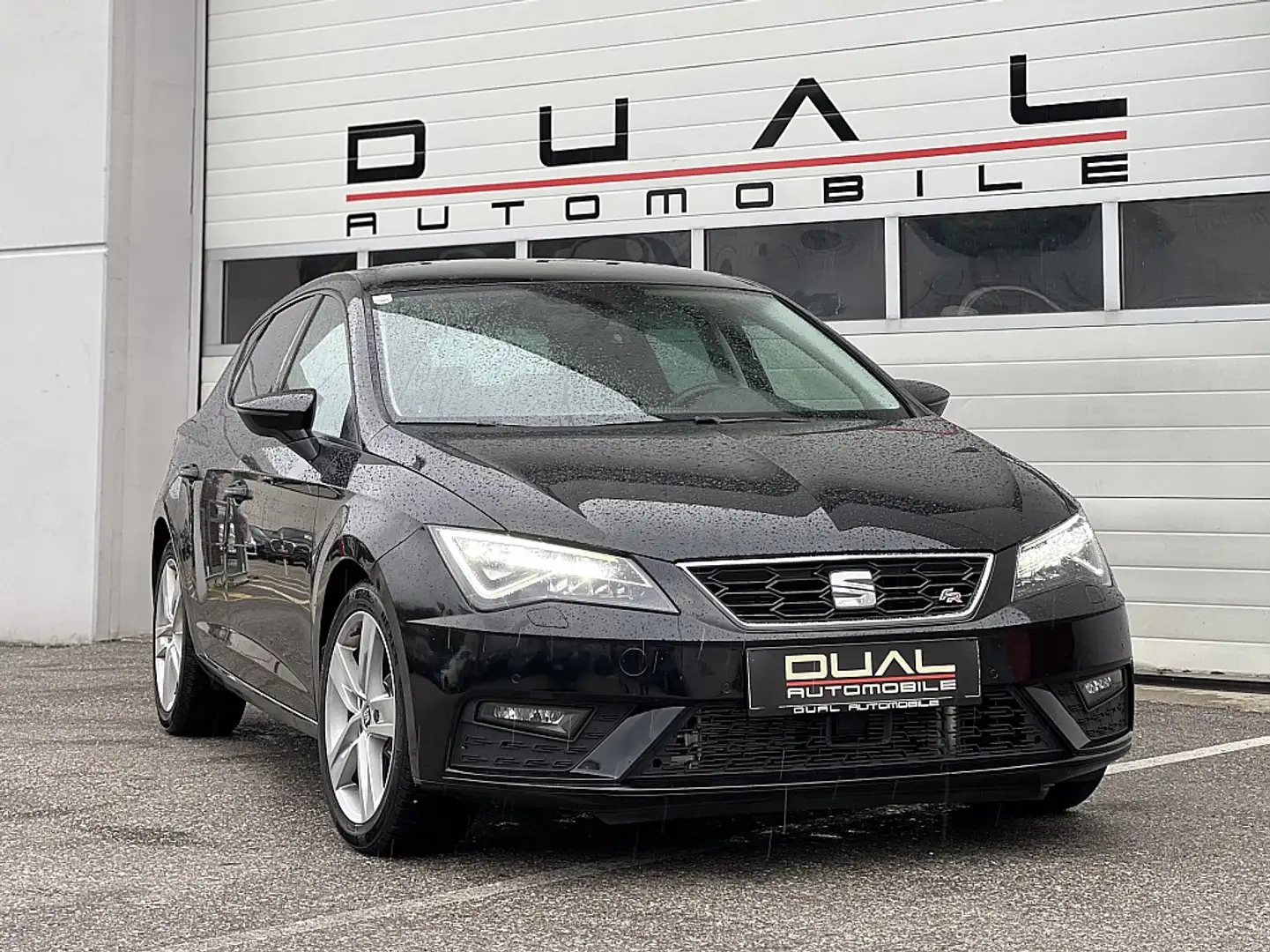 SEAT Leon FR 2.0 TDI Aut./VIRTUAL COCKPIT/NAVI/LED Schwarz - 2