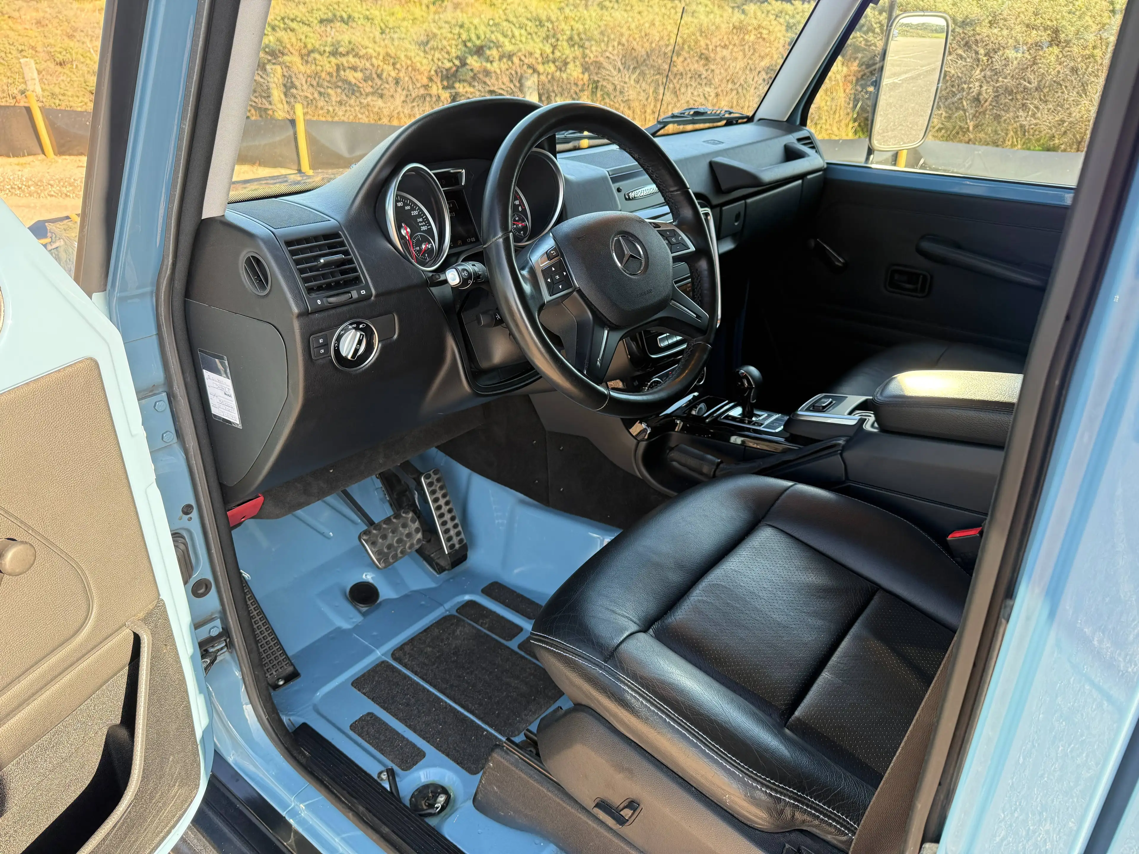 Mercedes-Benz G 350 Professional | Grijs kenteken | NL Auto | China Blue | zwart leder | 245 pk | — photo 5