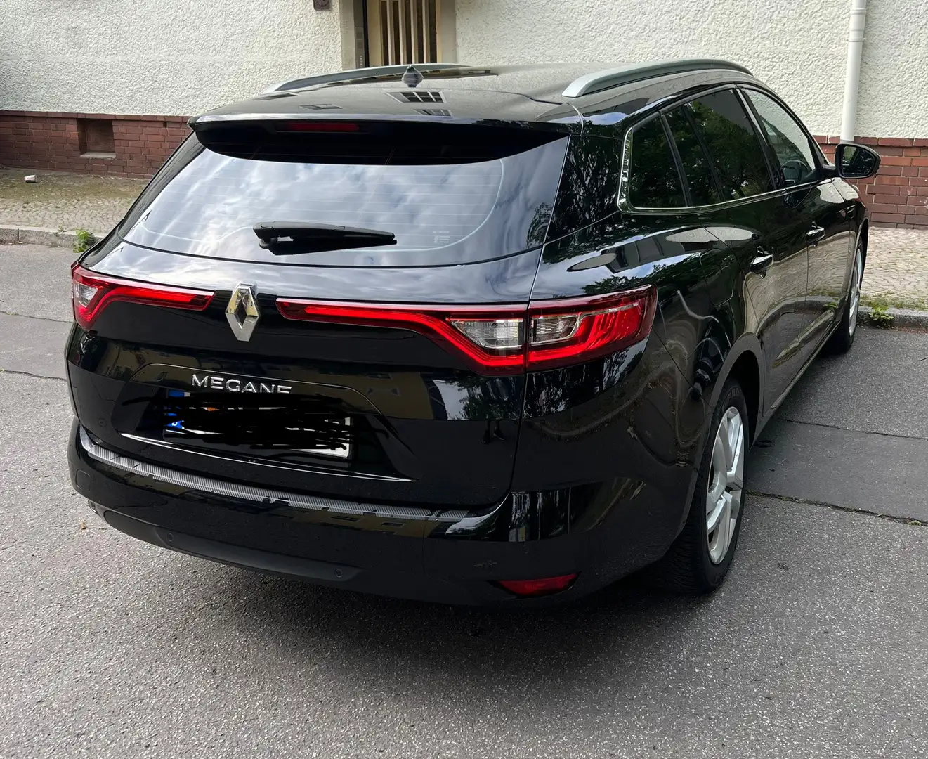 Renault Megane Megane Grandtour ENERGY TCe 130 EDCBUSINESS Zwart - 1