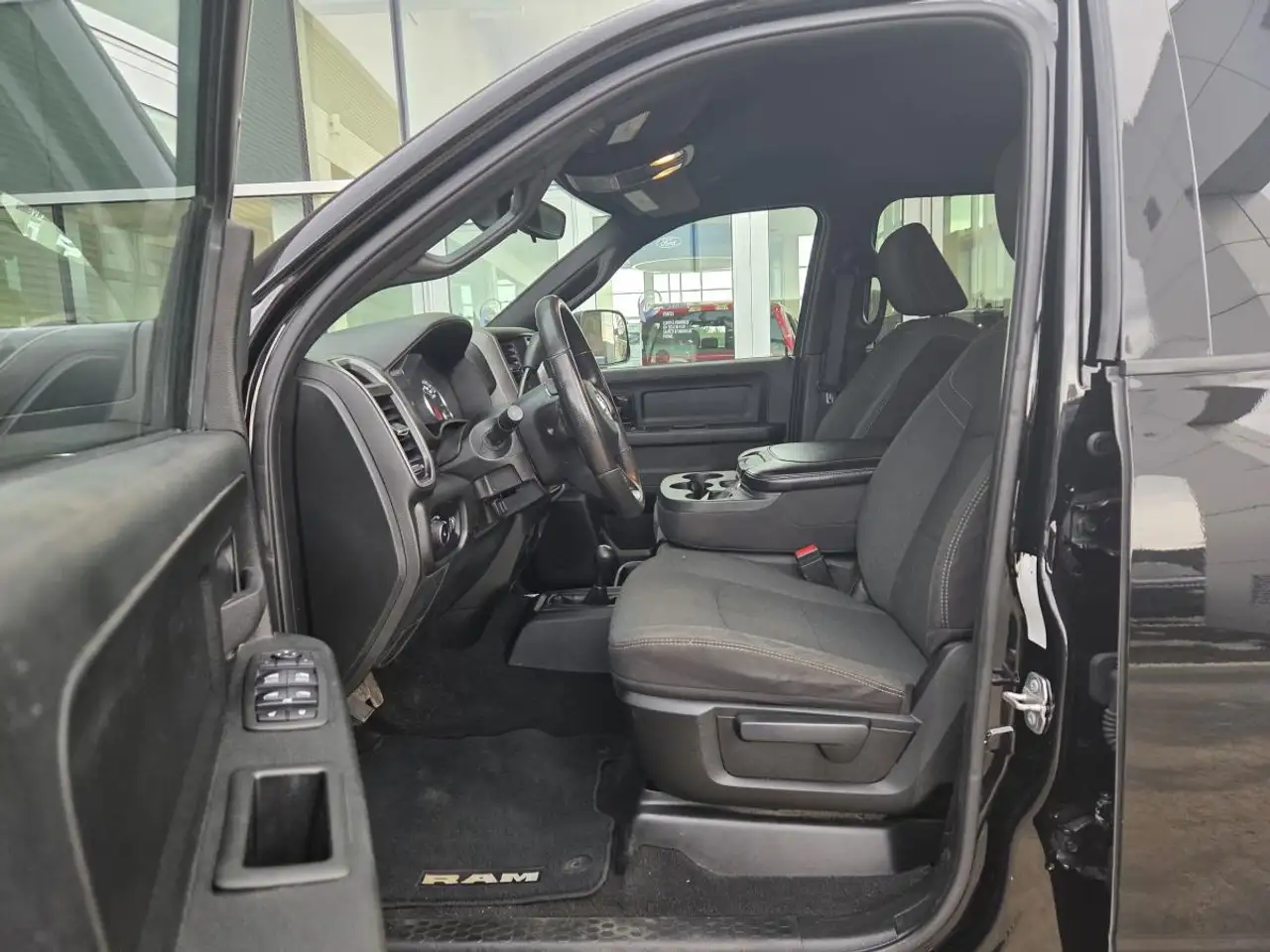 RAM 3500 снимка RAM 3500