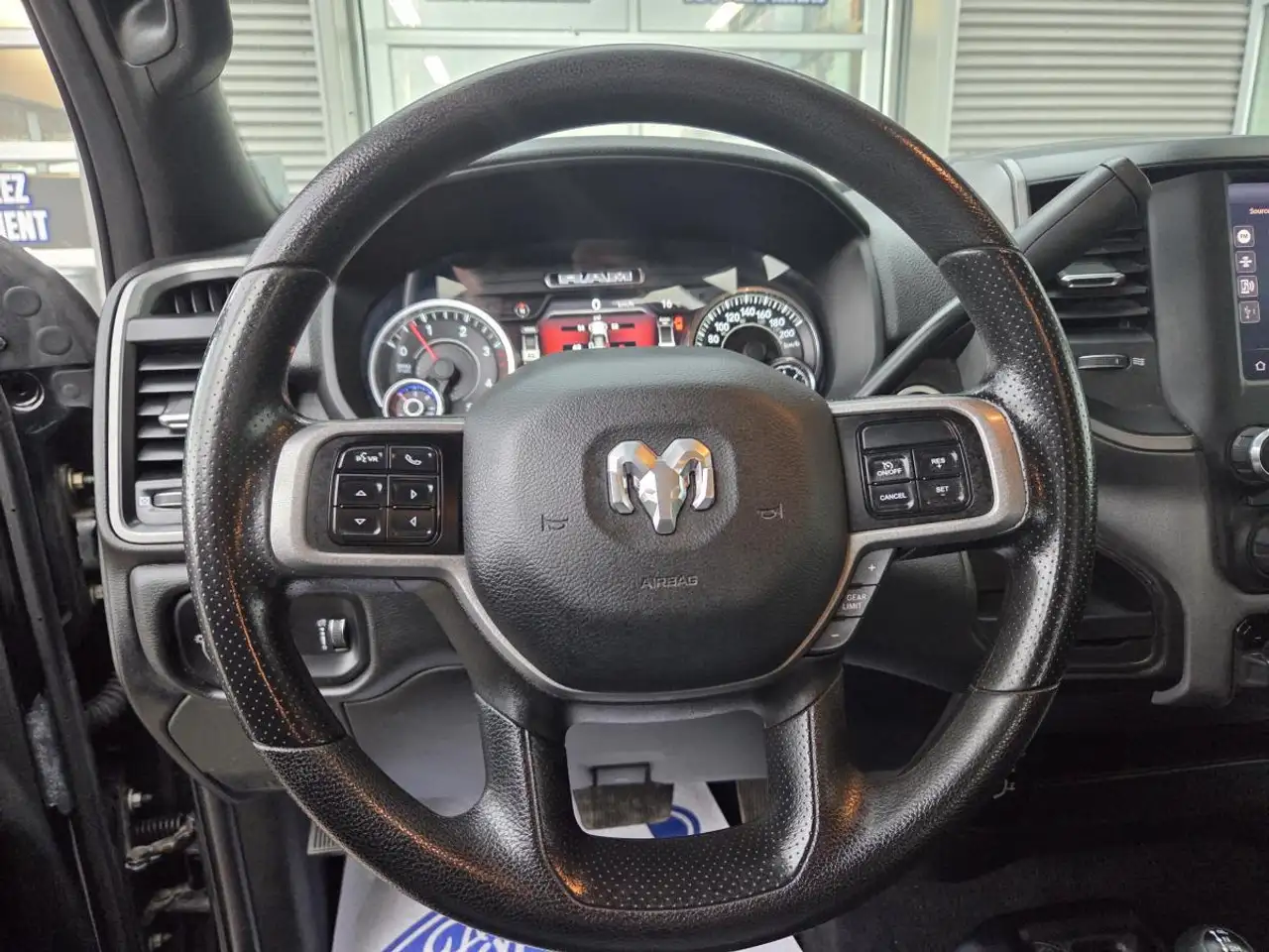 RAM 3500 снимка RAM 3500