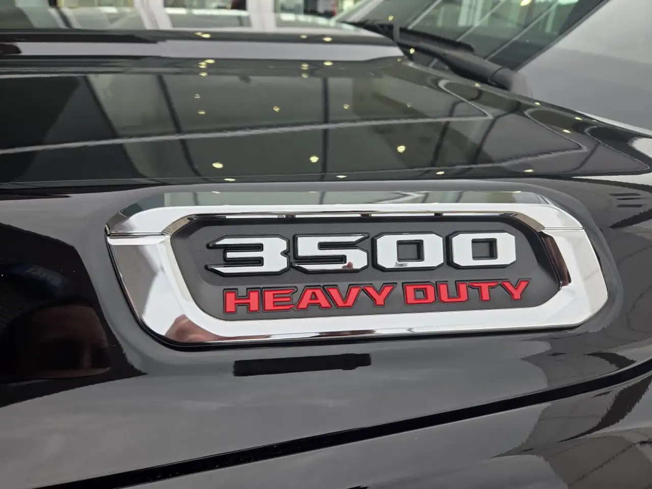 RAM 3500 снимка RAM 3500