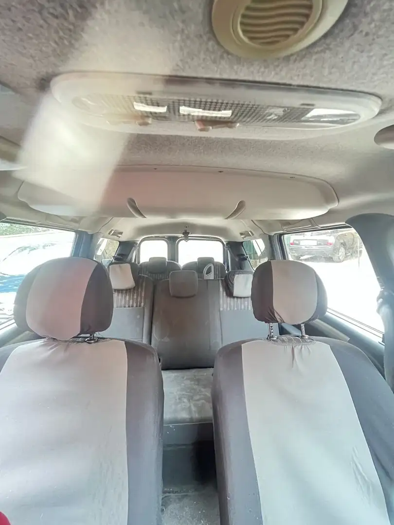 Dacia Logan Logan MCV 1.5 dCi 75CV 7 posti Embleme Albastru - 2